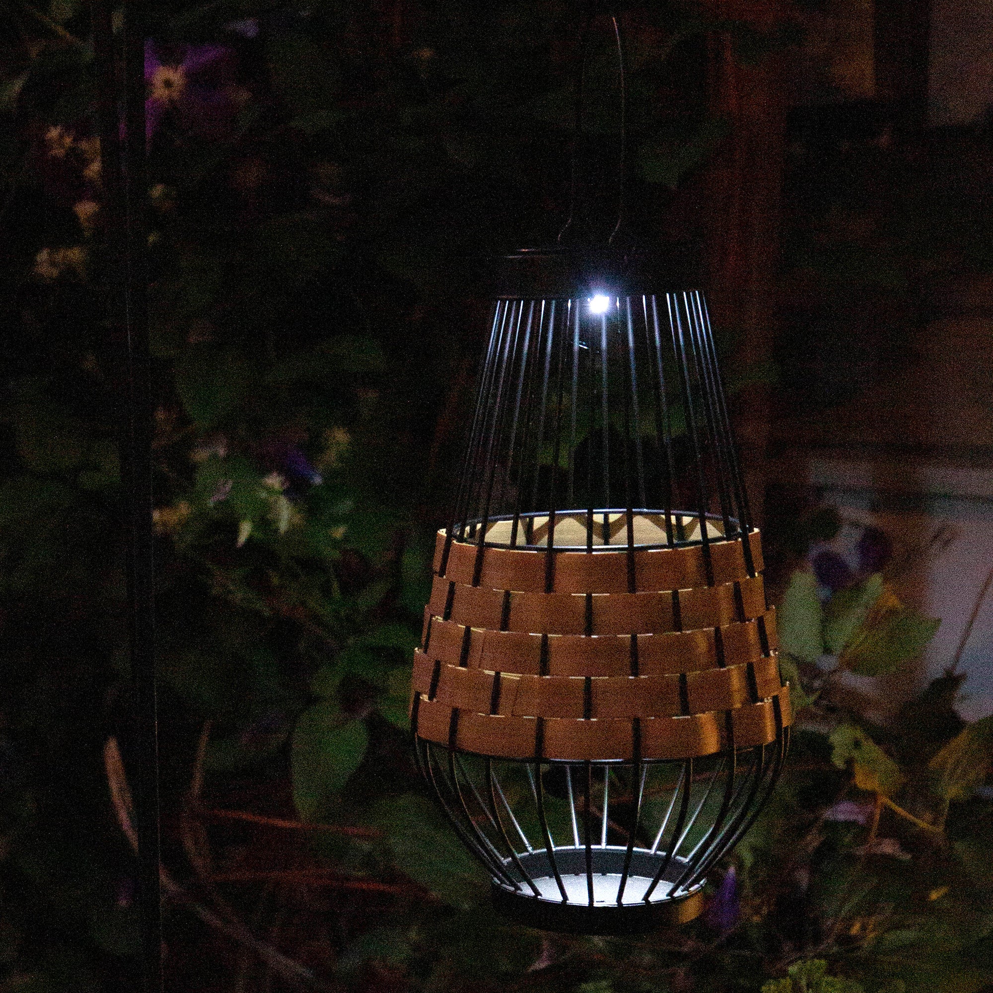 Lumisphere Monterrey Wicker Solar Lantern