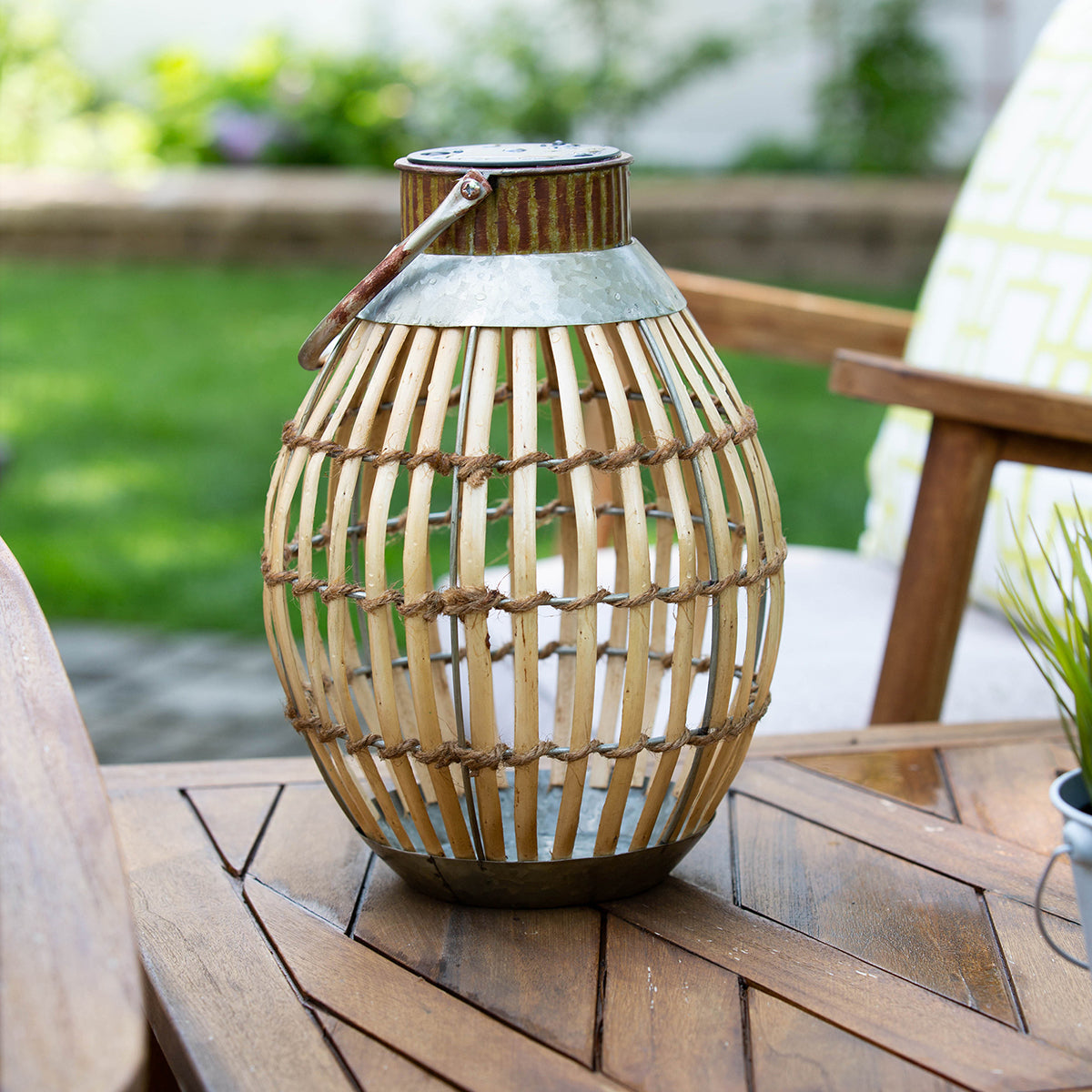 Lumisphere™ Vintage Wicker Solar Lantern