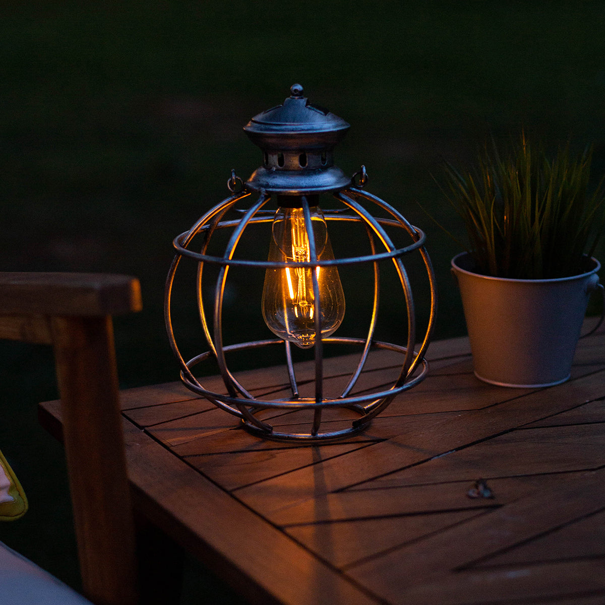 Donnington Edi-Sol Lantern - Pewter