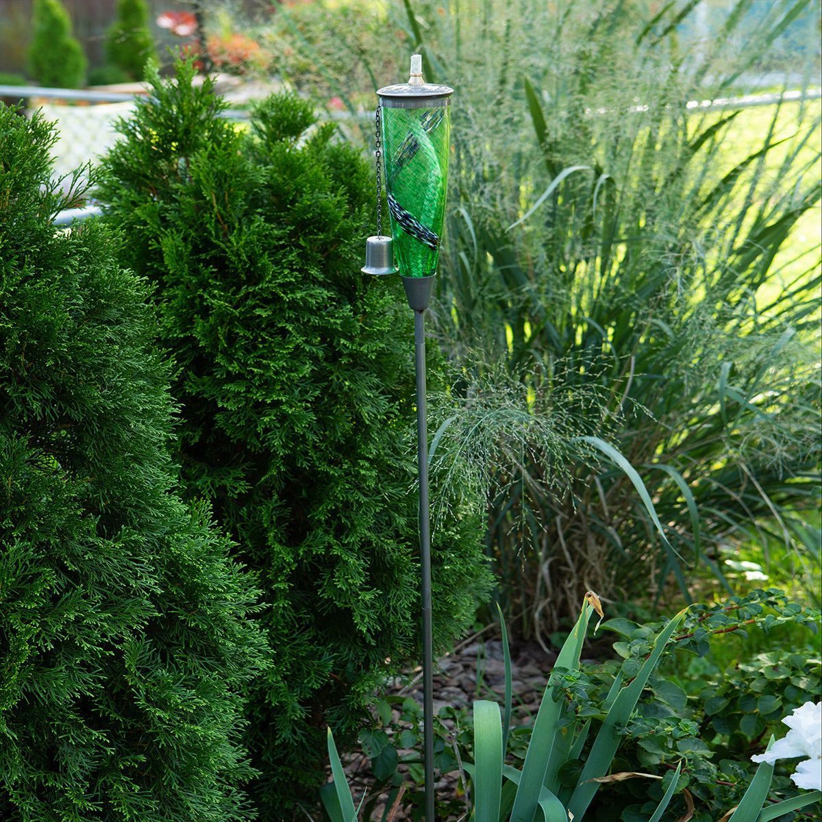Genesis Patio Torch (Green Swirl)