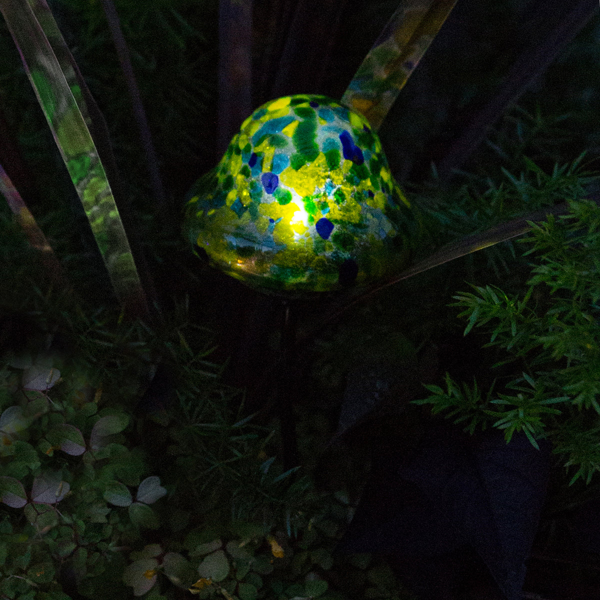 LunaLite Mushroom Planter Stake - Green