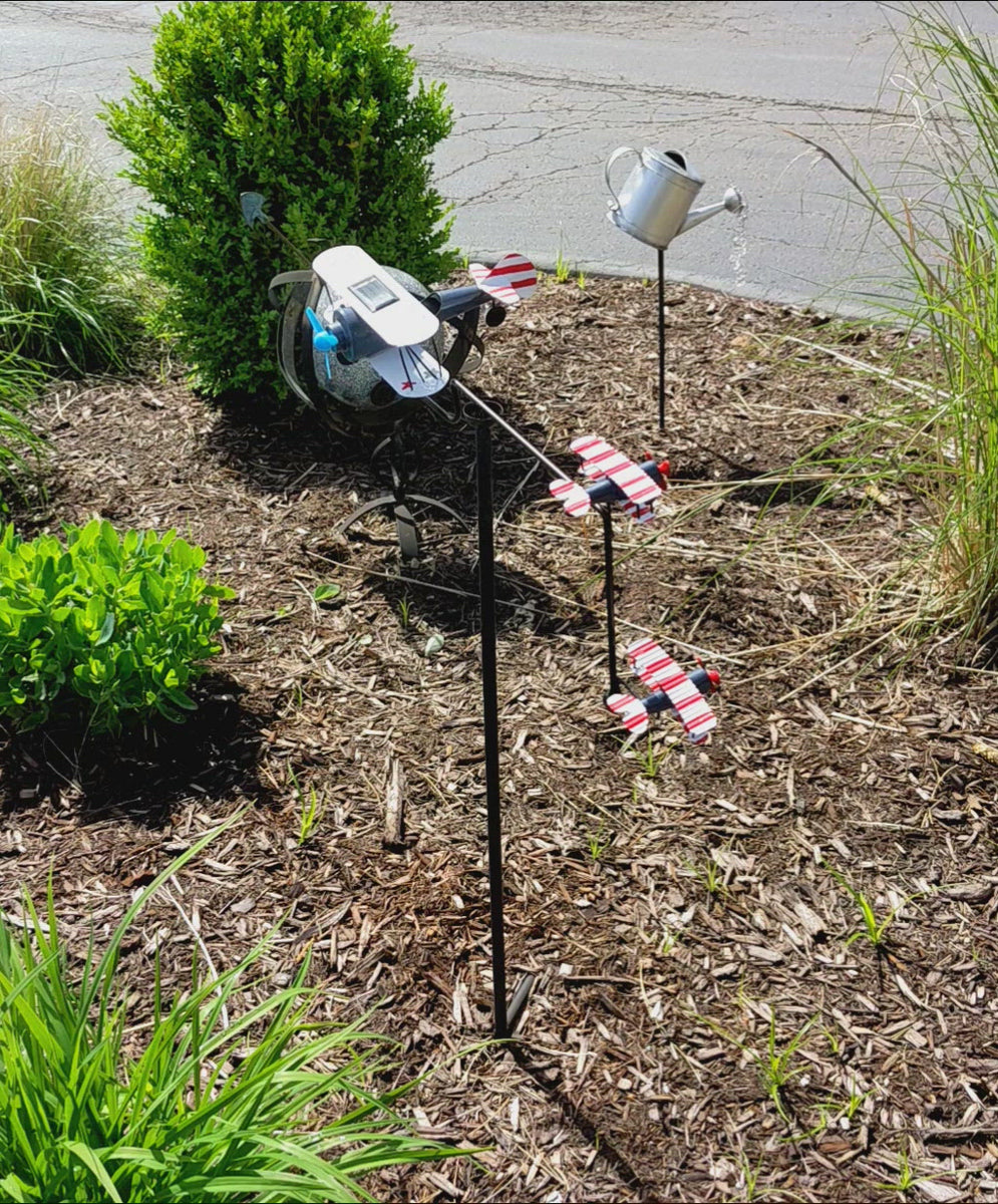 Americana Solar Dueling Bi-Plane Wind Balancer - EchoValley.com