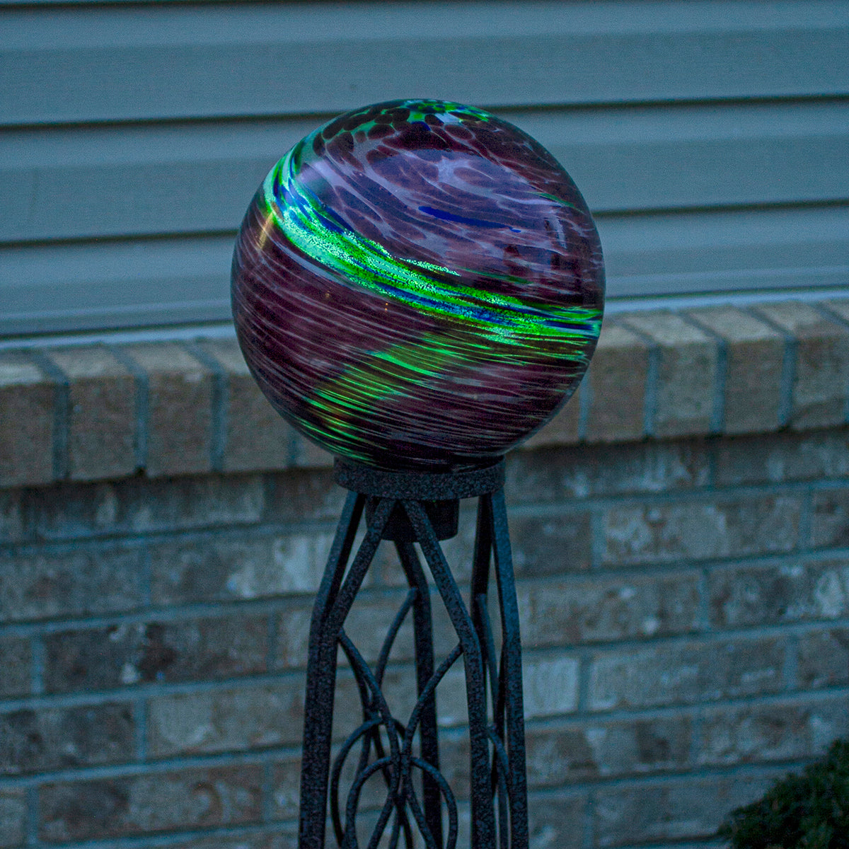 10" Plum Swirl Illuminarie Gazing Globe